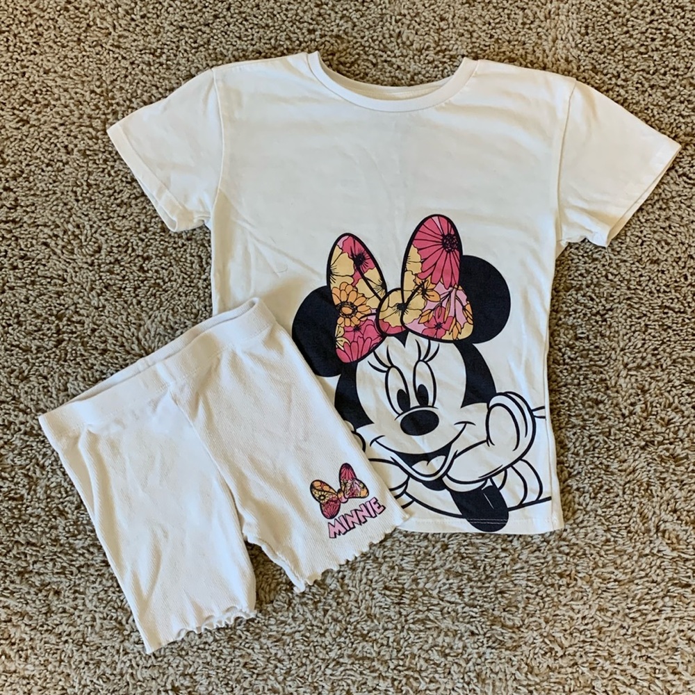 Minnie Mouse matching shorts set 5t